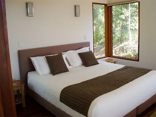Lodge Montville Ocean View Cottages