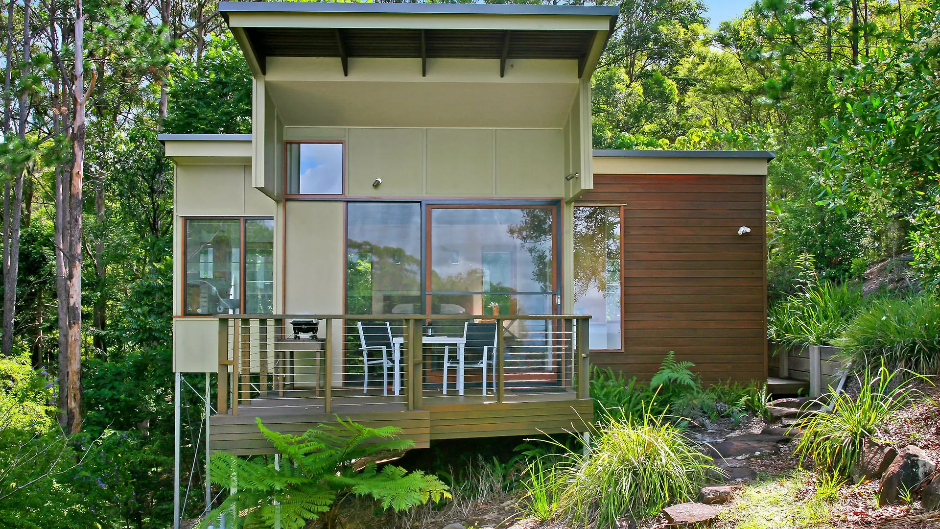 Montville Ocean View Cottages